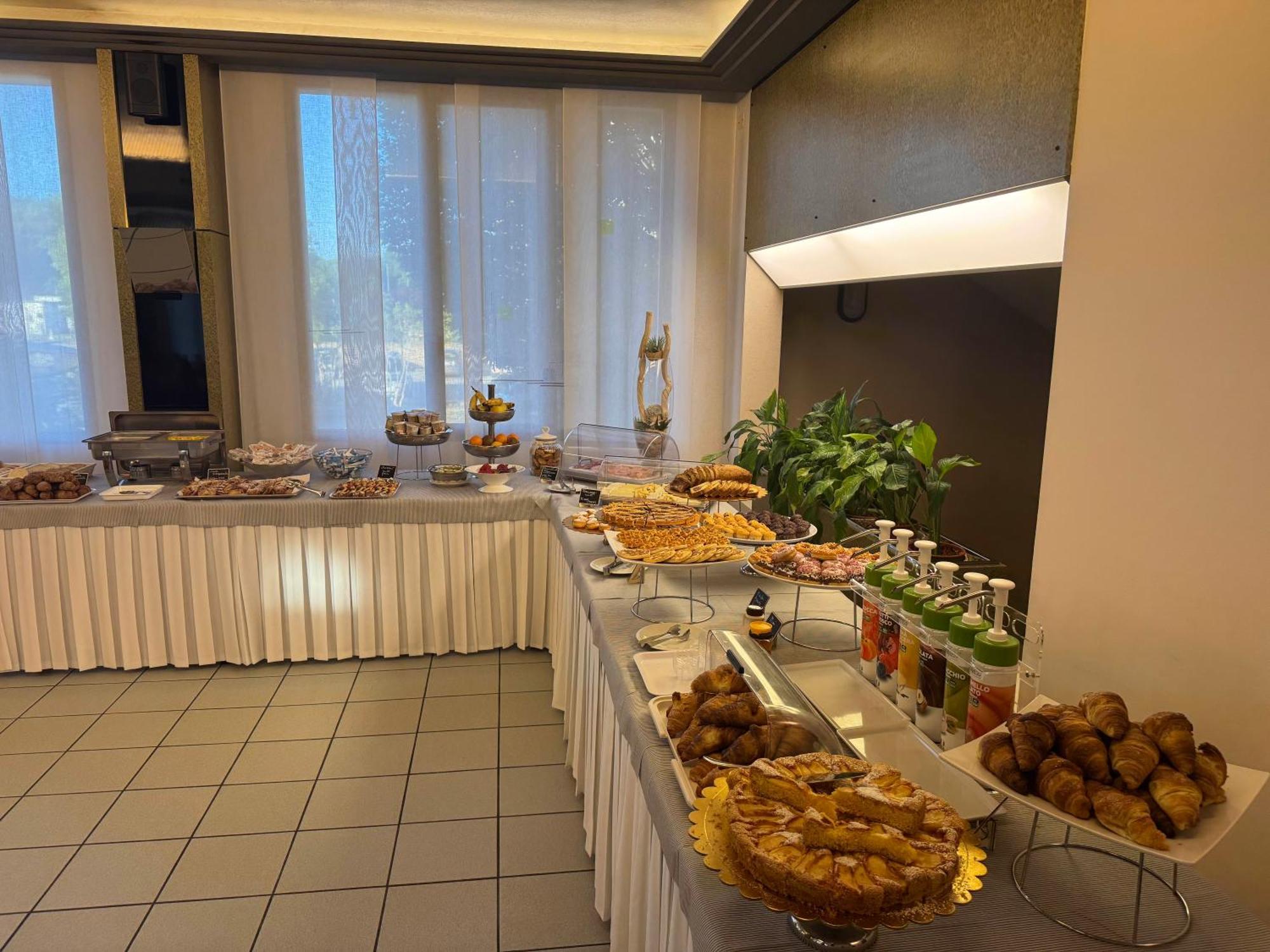 Park Hotel Кастрокаро-Терме Экстерьер фото