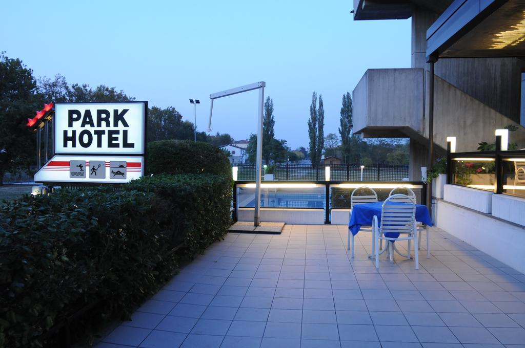 Park Hotel Кастрокаро-Терме Экстерьер фото